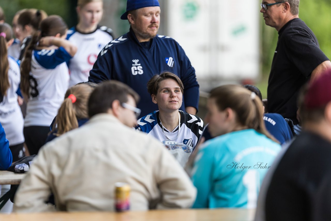 Bild 105 - Loewinnen Cup